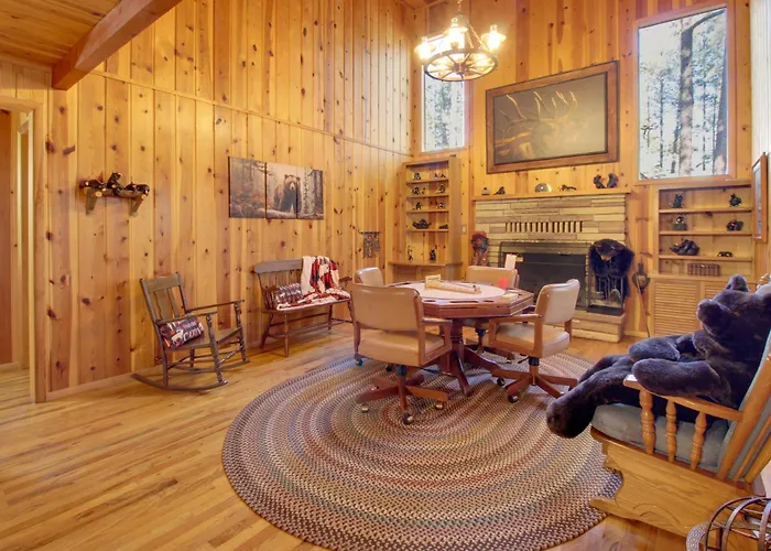 Bear's Den 2 Mi To Pinetop Cc: Ski, Sled, Hike! Holiday home